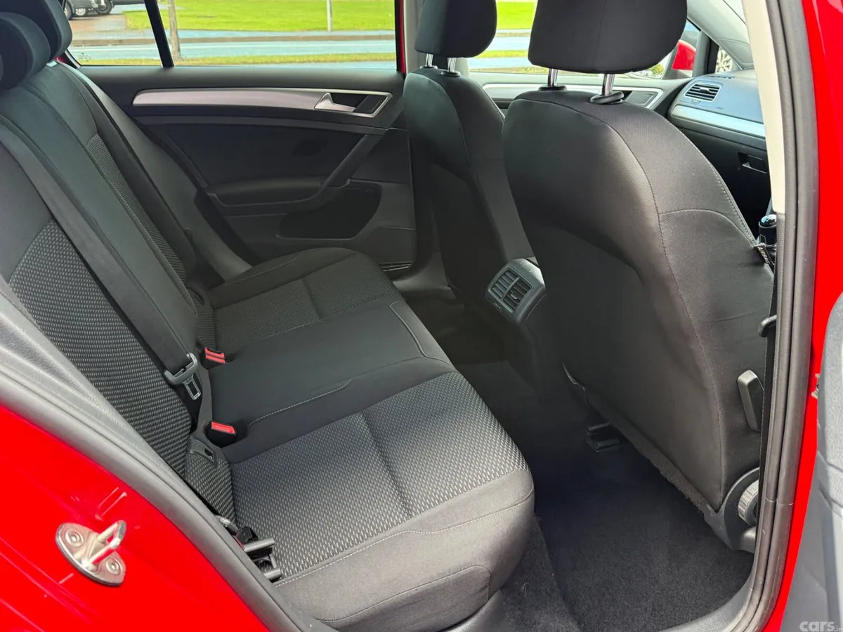 Volkswagen Golf Estate, Diesel, 2018, Red