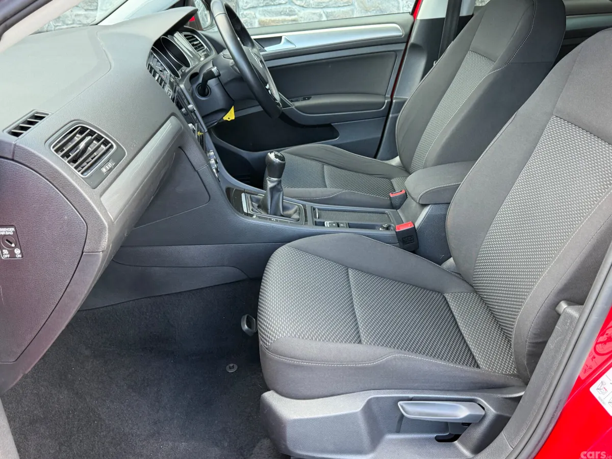 Volkswagen Golf Estate, Diesel, 2018, Red