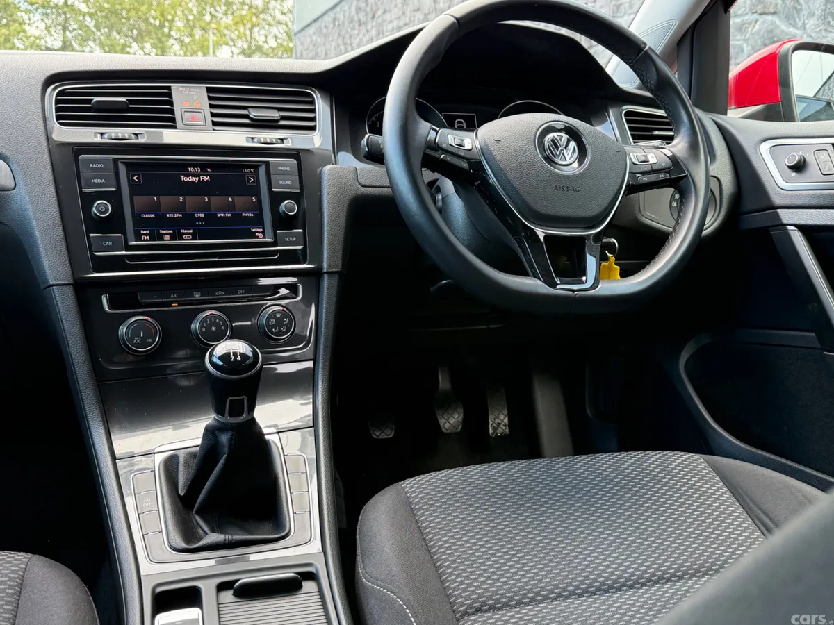 Volkswagen Golf Estate, Diesel, 2018, Red