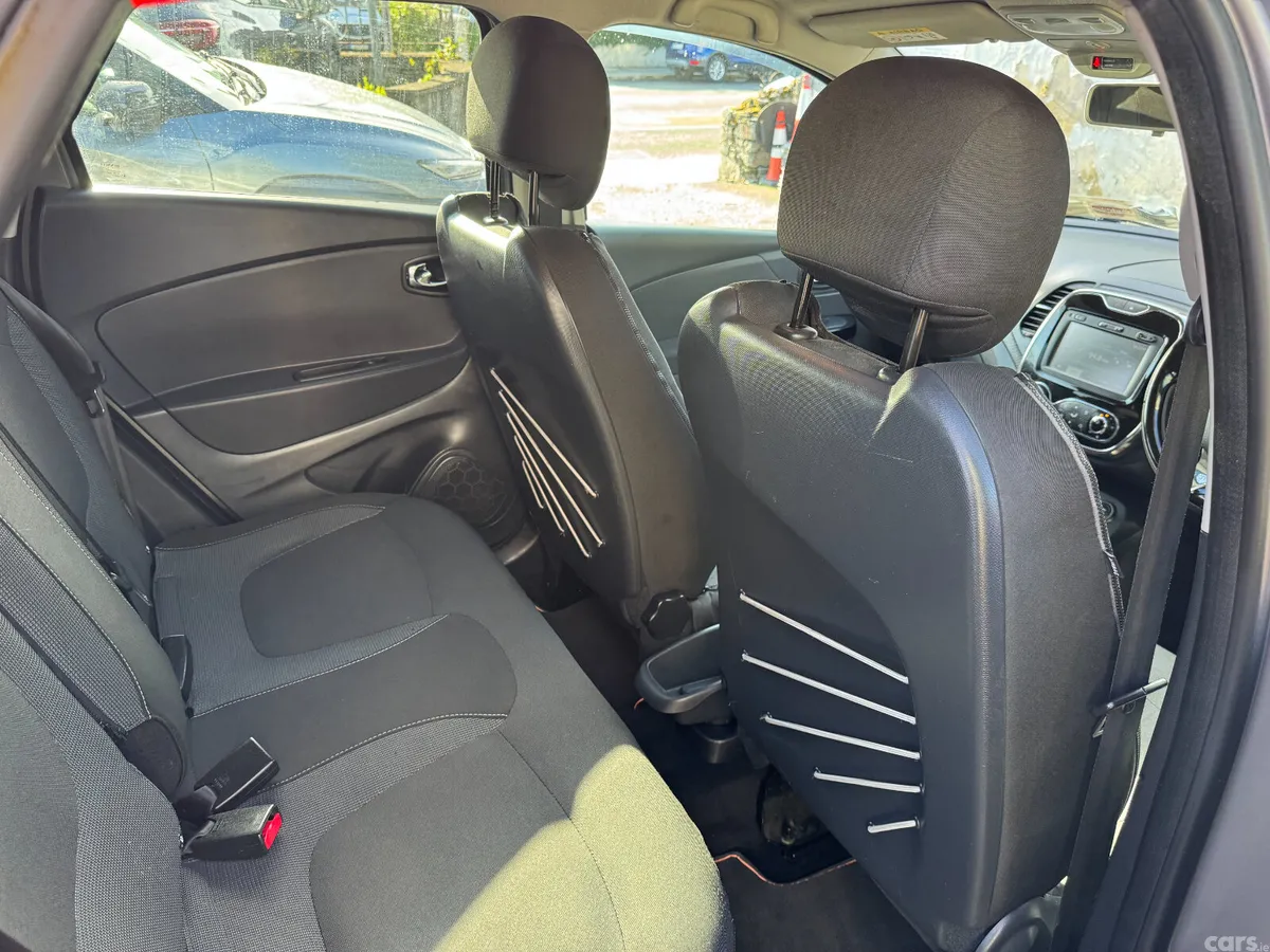 Renault Captur Hatchback, Diesel, 2015, Grey