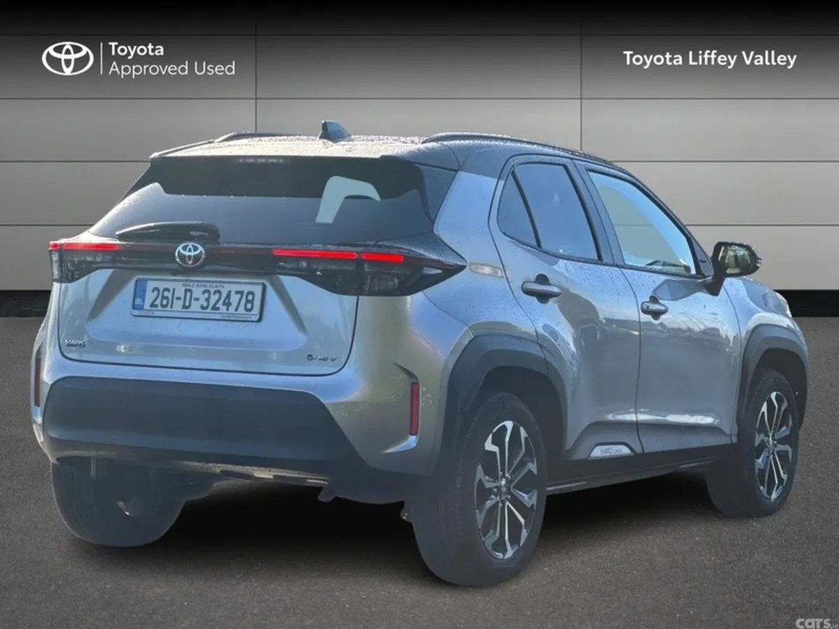 Toyota Yaris Cross Hatchback, Petrol Hybrid, 2026, Grey