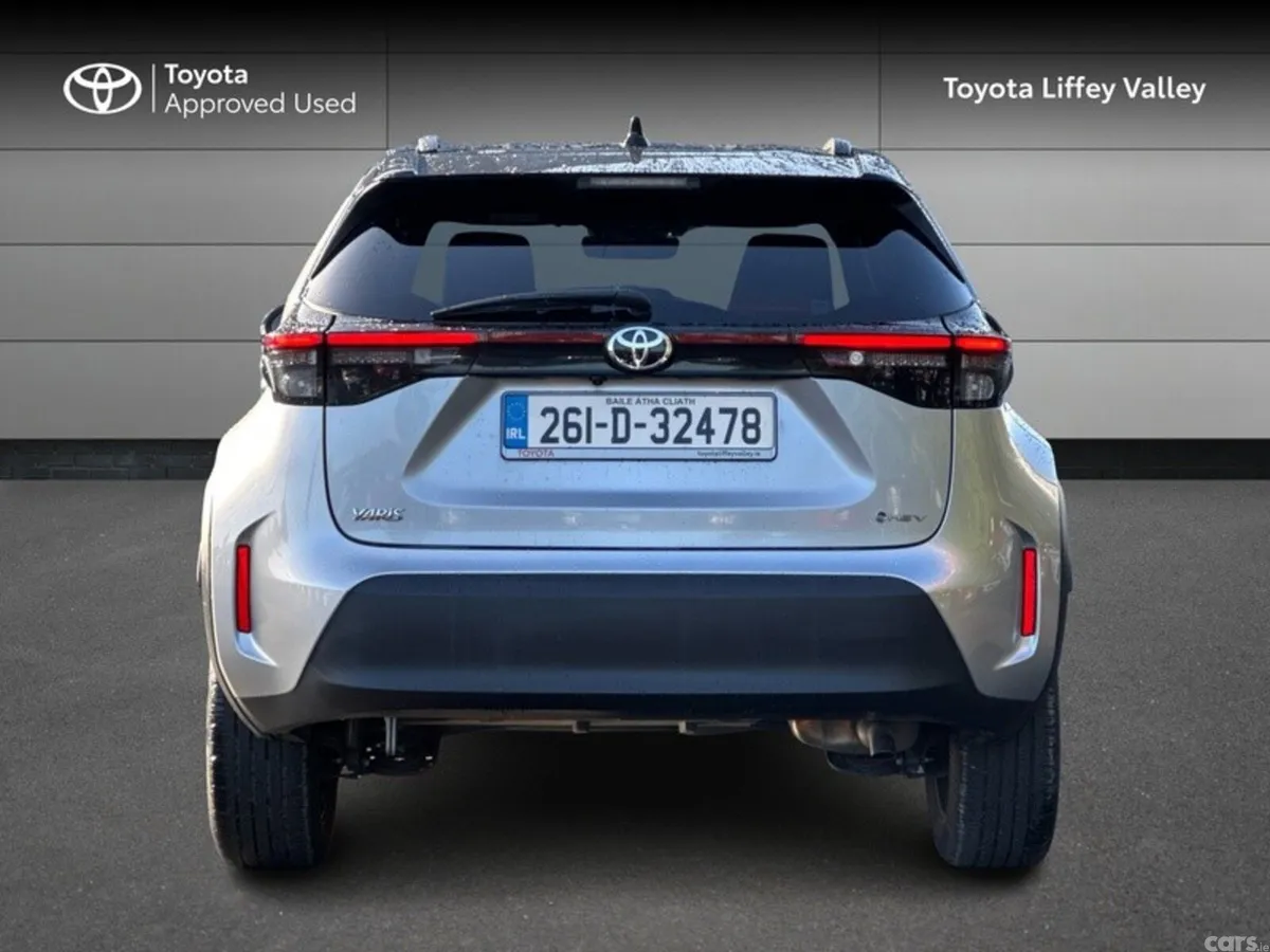 Toyota Yaris Cross Hatchback, Petrol Hybrid, 2026, Grey