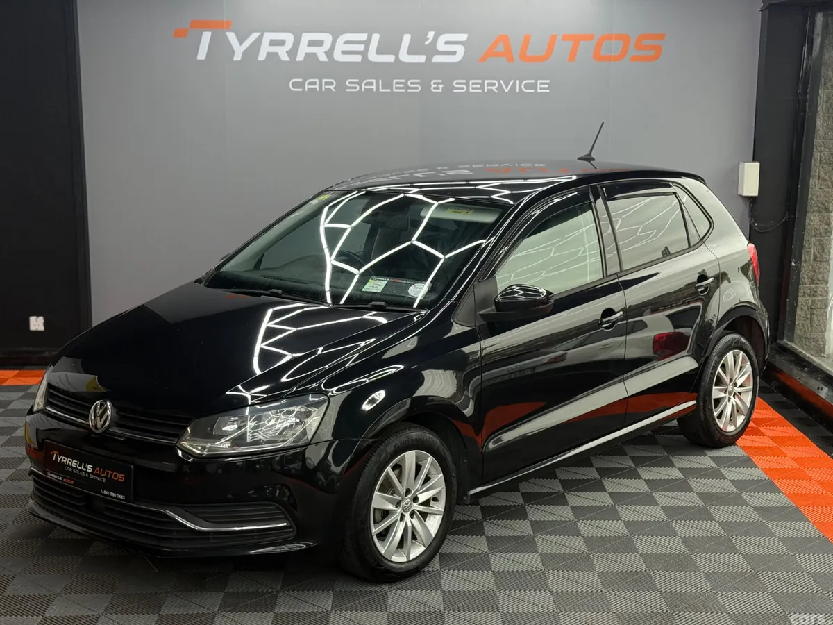 Volkswagen Polo Hatchback, Petrol, 2015, Black