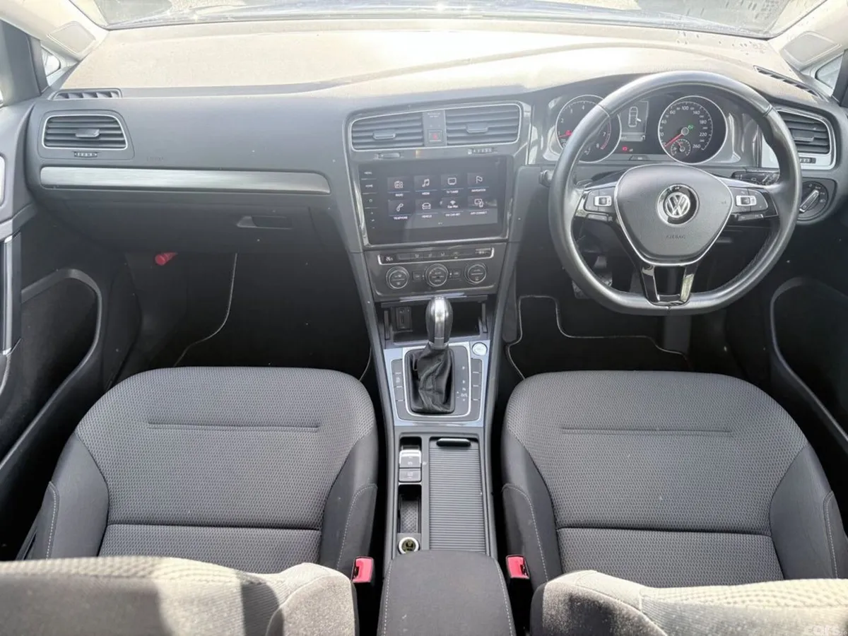 Volkswagen Golf Hatchback, Petrol, 2017, Blue