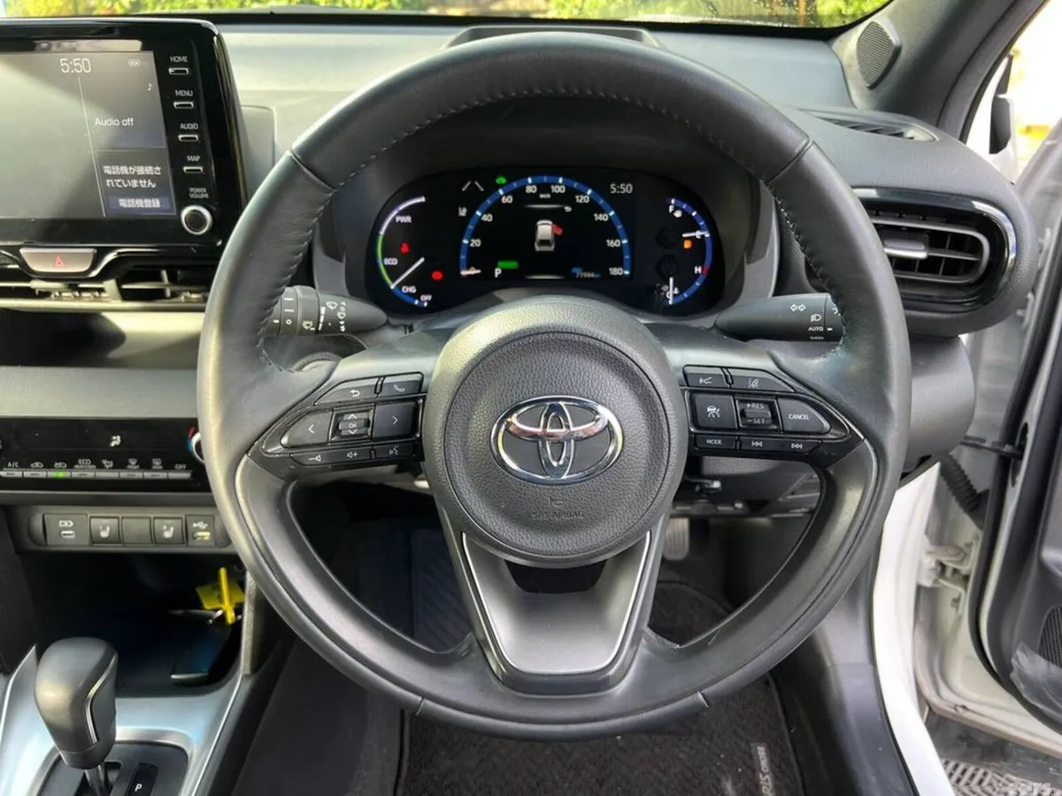 Toyota Yaris Cross Hatchback, Petrol Hybrid, 2022, White