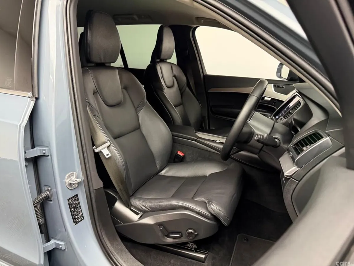 Volvo XC90 SUV, Petrol Plug-in Hybrid, 2023, Grey