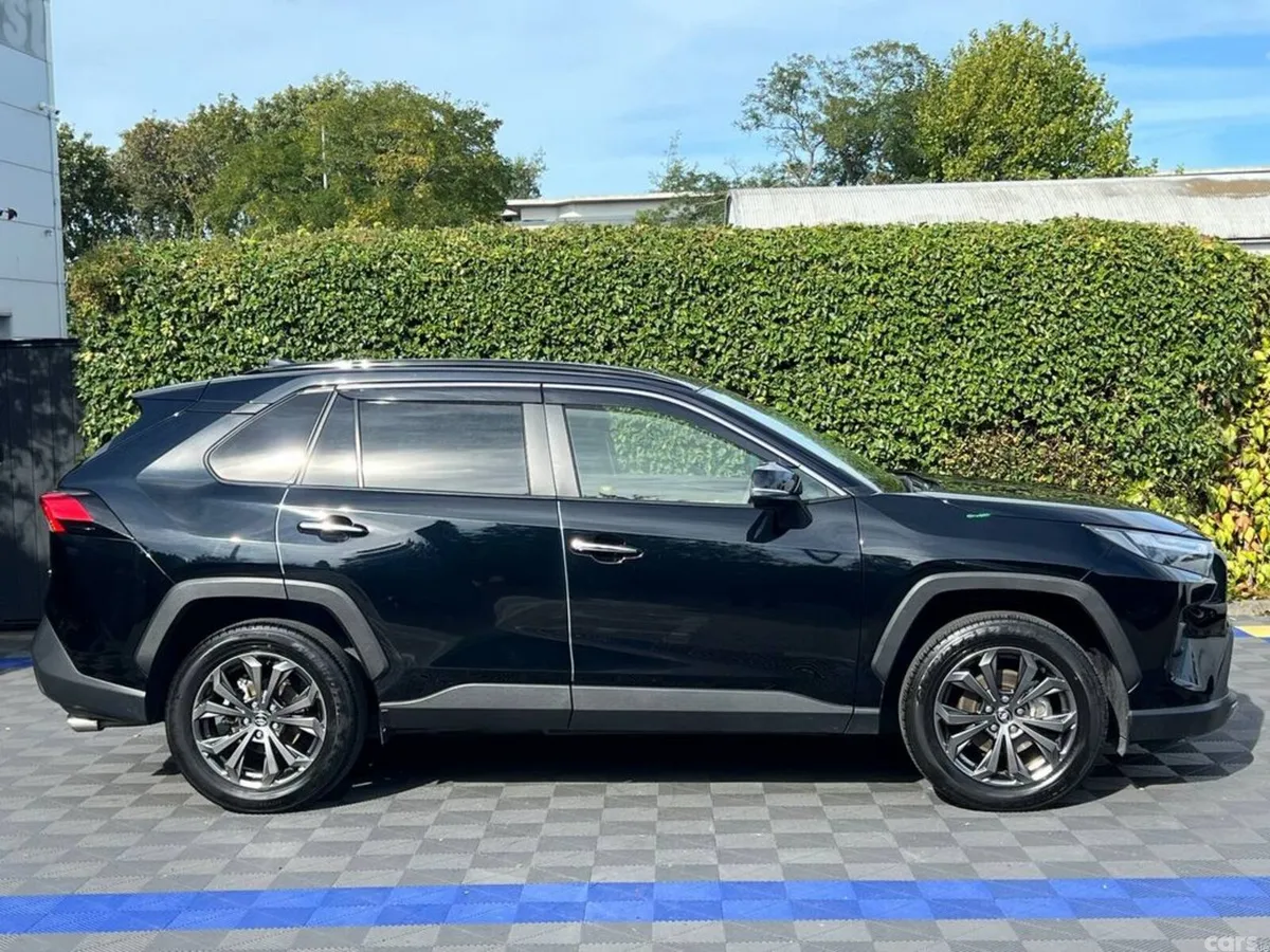 Toyota RAV4 SUV, Petrol Hybrid, 2023, Black