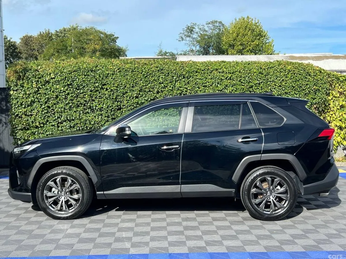 Toyota RAV4 SUV, Petrol Hybrid, 2023, Black