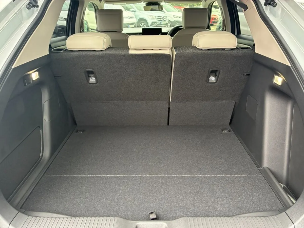 Honda HR-V Hatchback, Petrol Hybrid, 2027, White