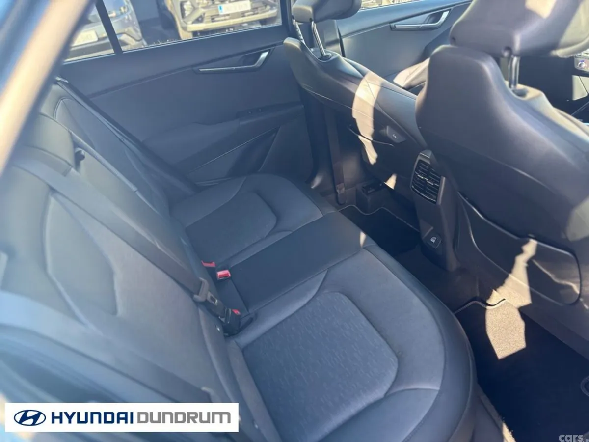 Kia Niro MPV, Petrol Plug-in Hybrid, 2023, Blue