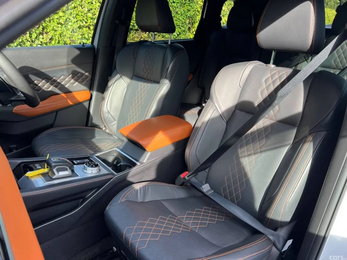 Mitsubishi Outlander SUV, Petrol Hybrid, 2022, White