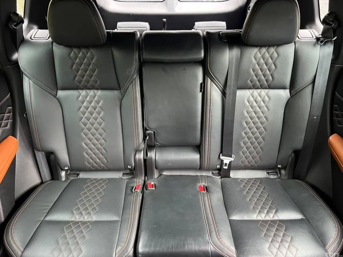 Mitsubishi Outlander SUV, Petrol Hybrid, 2022, White