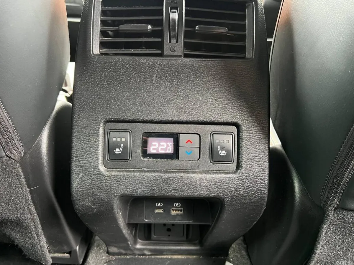 Mitsubishi Outlander SUV, Petrol Hybrid, 2022, White