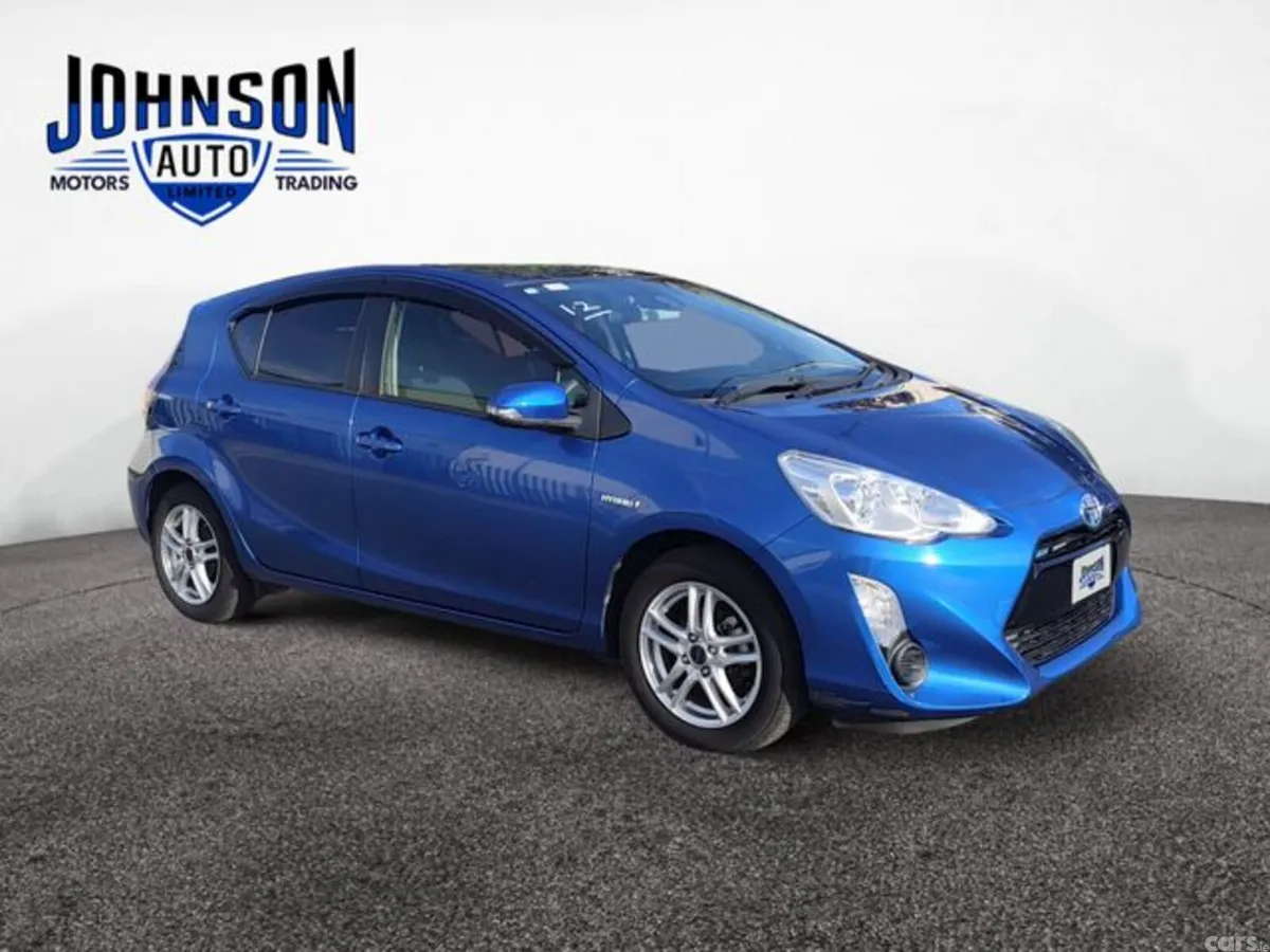 Toyota Aqua Hatchback, Petrol Hybrid, 2017, Blue