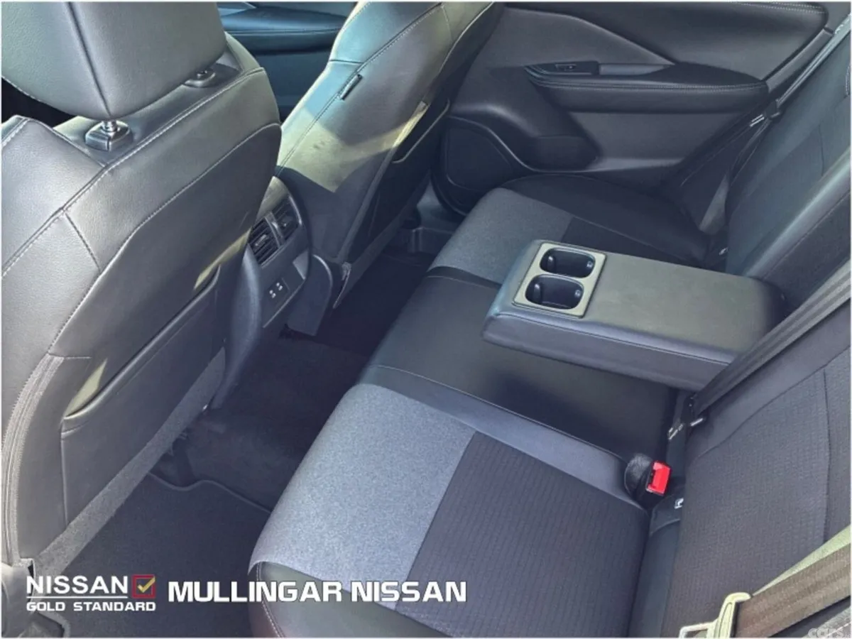 Nissan Qashqai MPV, Petrol Hybrid, 2026, Red