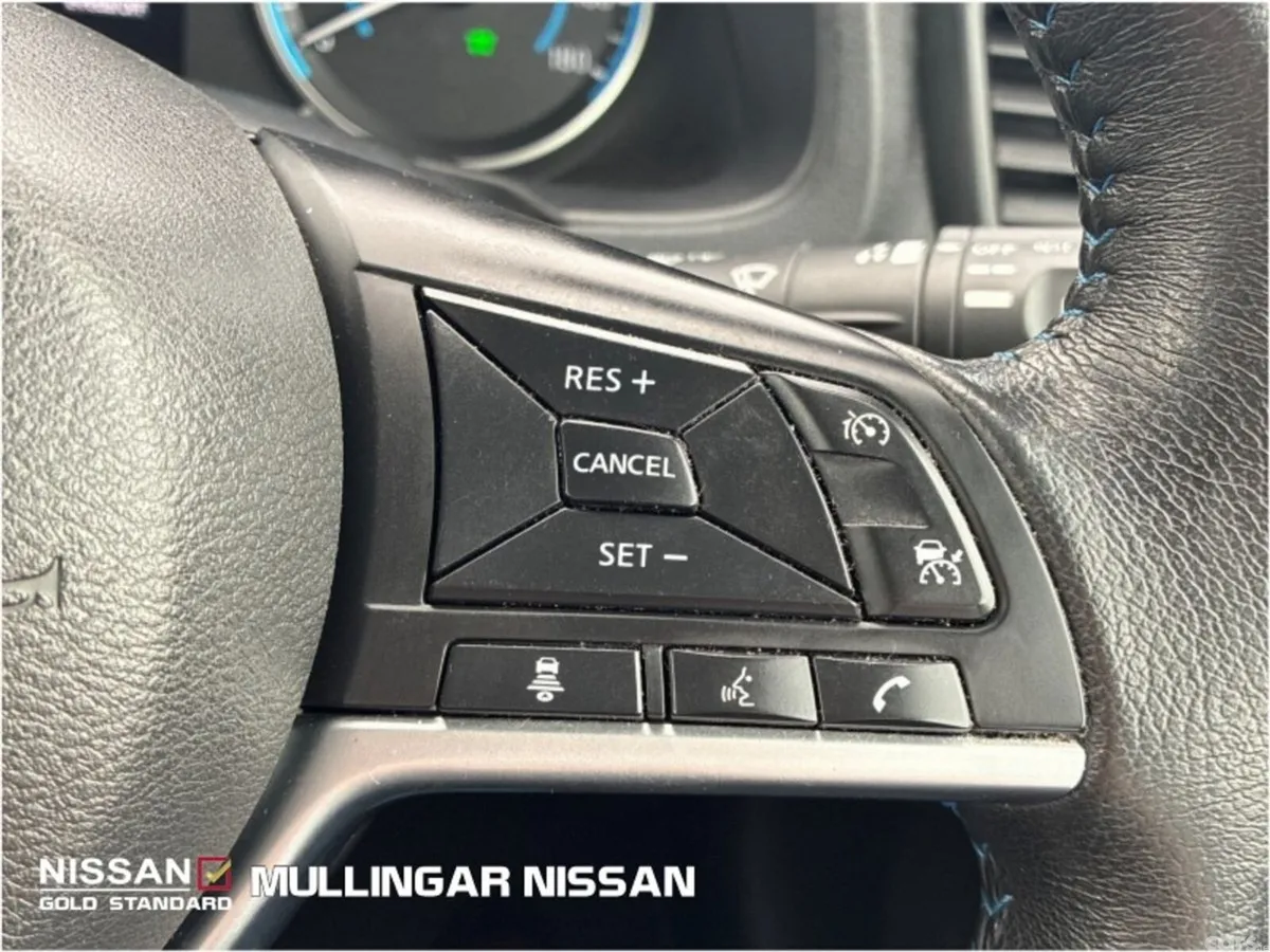 Nissan Leaf Hatchback, Electric, 2022, White