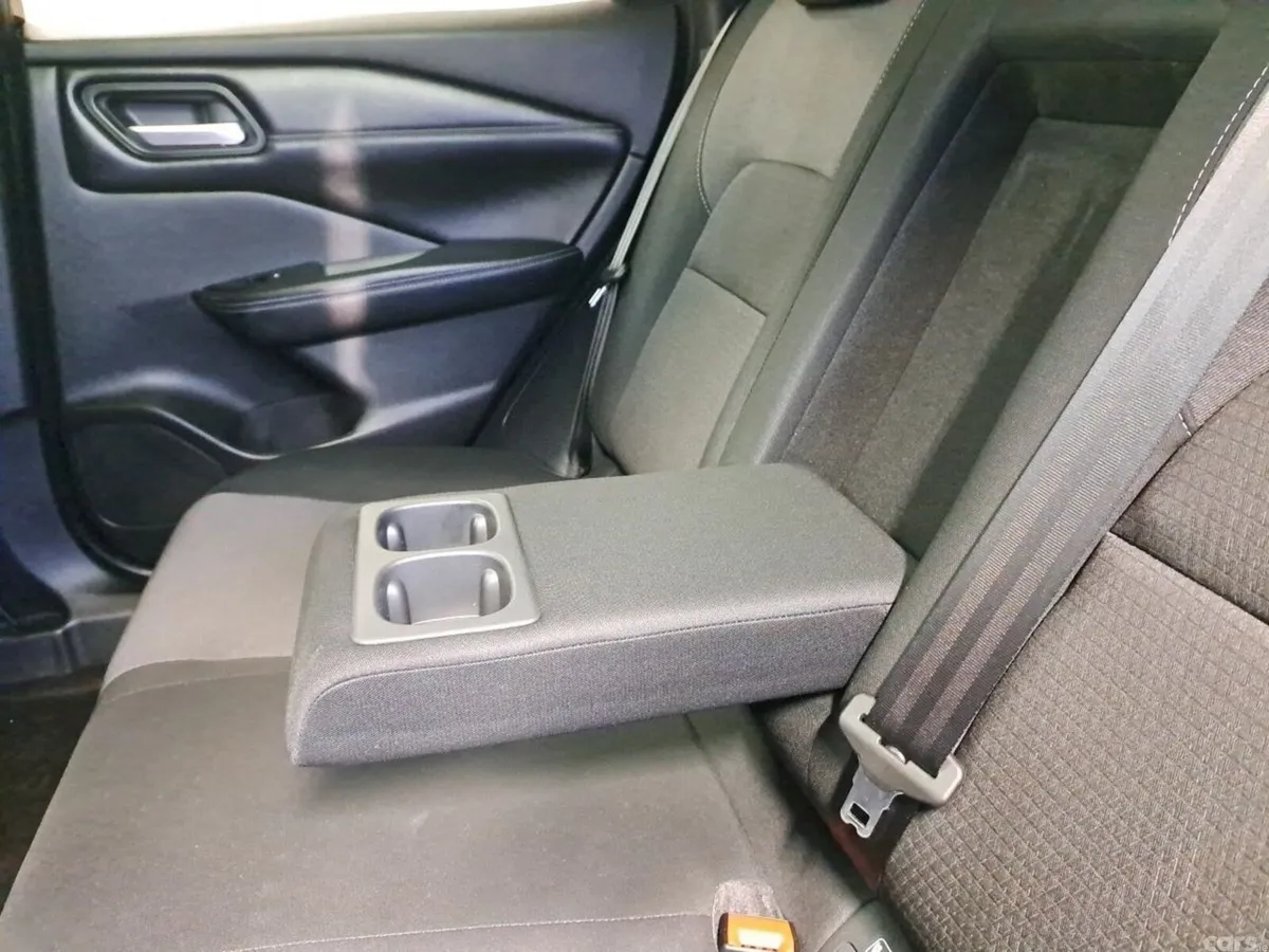 Nissan Qashqai SUV, Petrol Hybrid, 2024, Red
