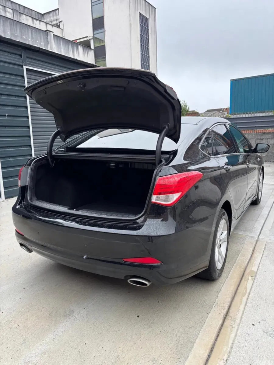 Hyundai i40 Saloon, Diesel, 2014, Black