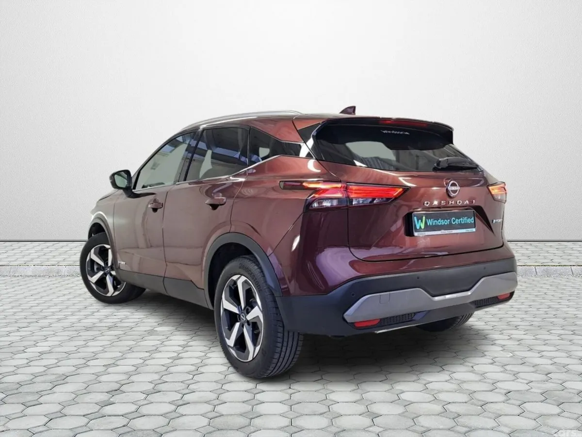 Nissan Qashqai SUV, Petrol Hybrid, 2024, Red