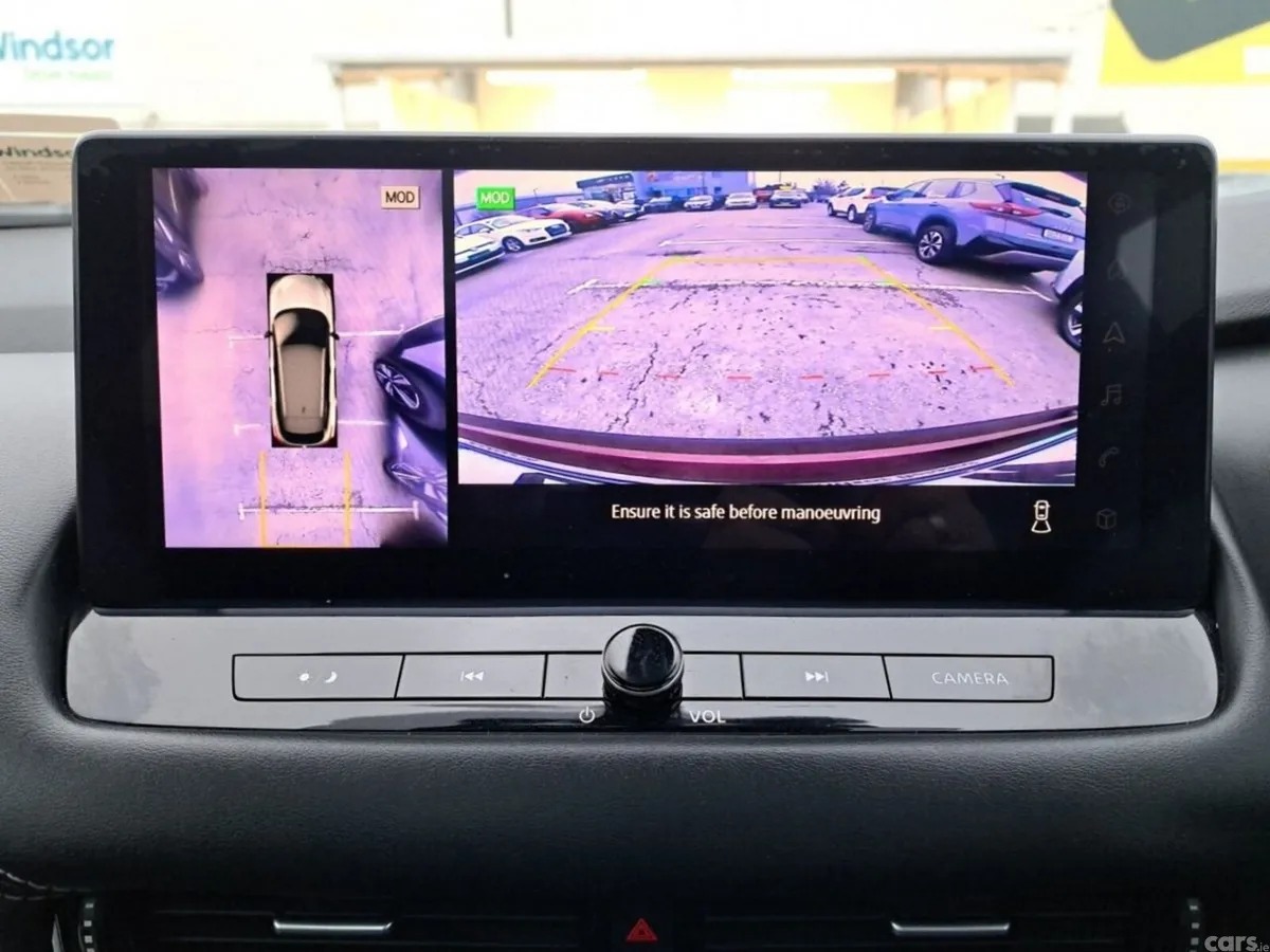 Nissan Qashqai SUV, Petrol Hybrid, 2024, Red