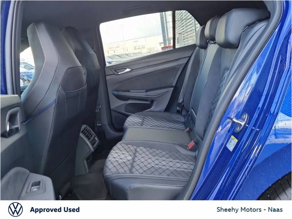 Volkswagen Golf Hatchback, Diesel, 2026, Blue