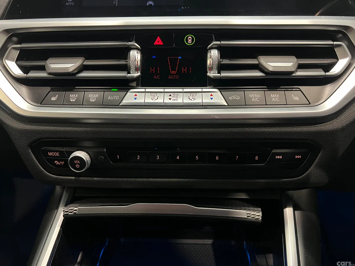 BMW 3-Series Saloon, Petrol Plug-in Hybrid, 2022, Black