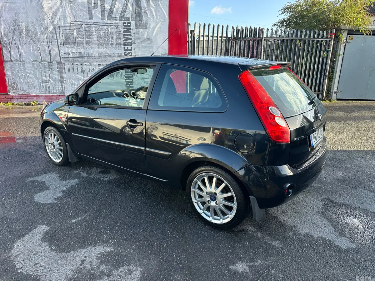 Ford Fiesta Hatchback, Petrol, 2008, Black
