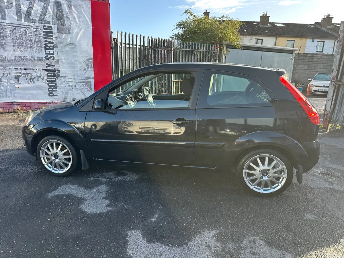 Ford Fiesta Hatchback, Petrol, 2008, Black