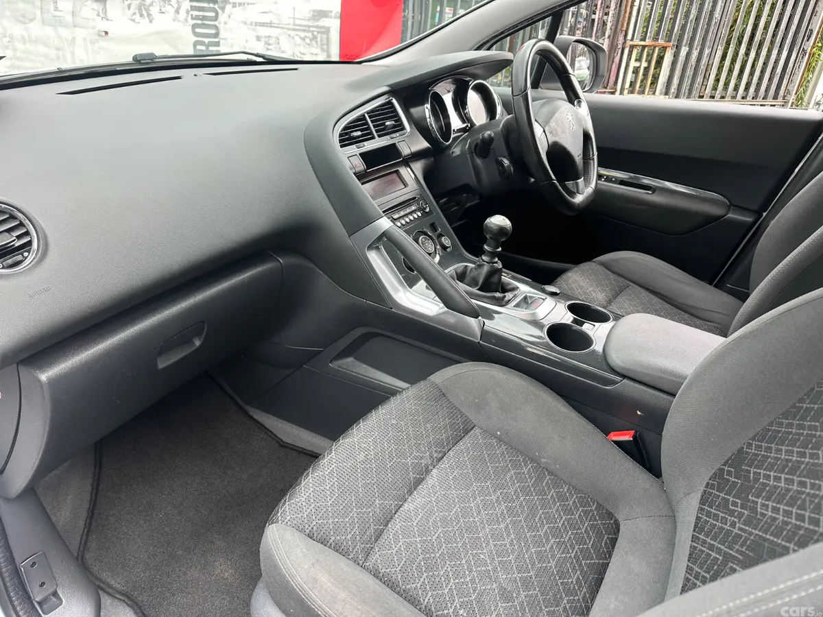 Peugeot 3008 SUV, Diesel, 2016, White