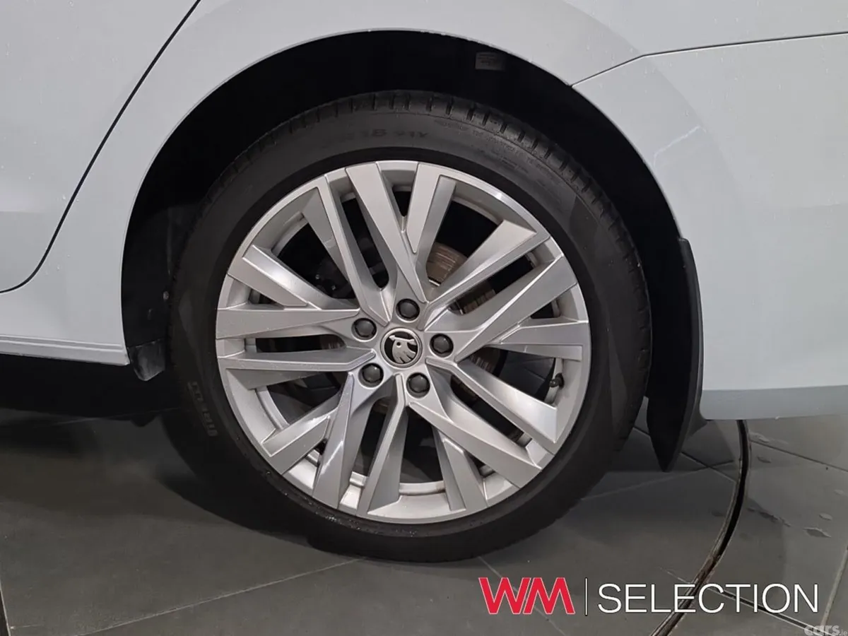 Skoda Octavia Saloon, Petrol, 2025, White