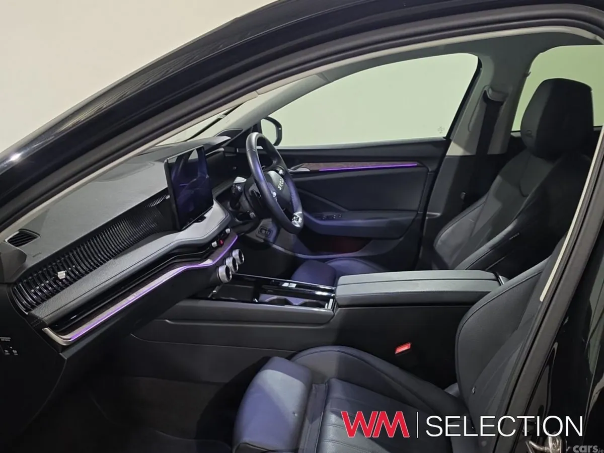 Skoda Superb Saloon, Diesel, 2025, Black