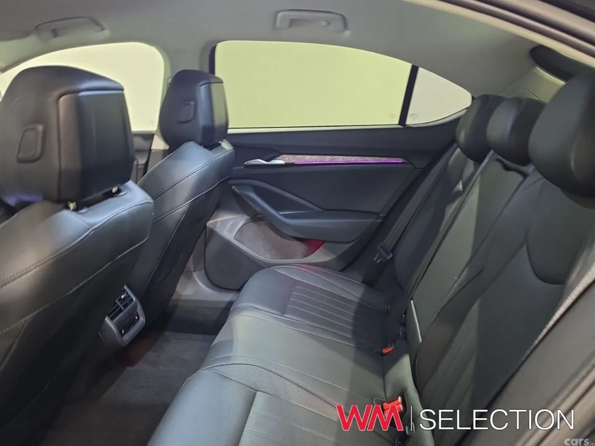 Skoda Superb Saloon, Diesel, 2025, Black