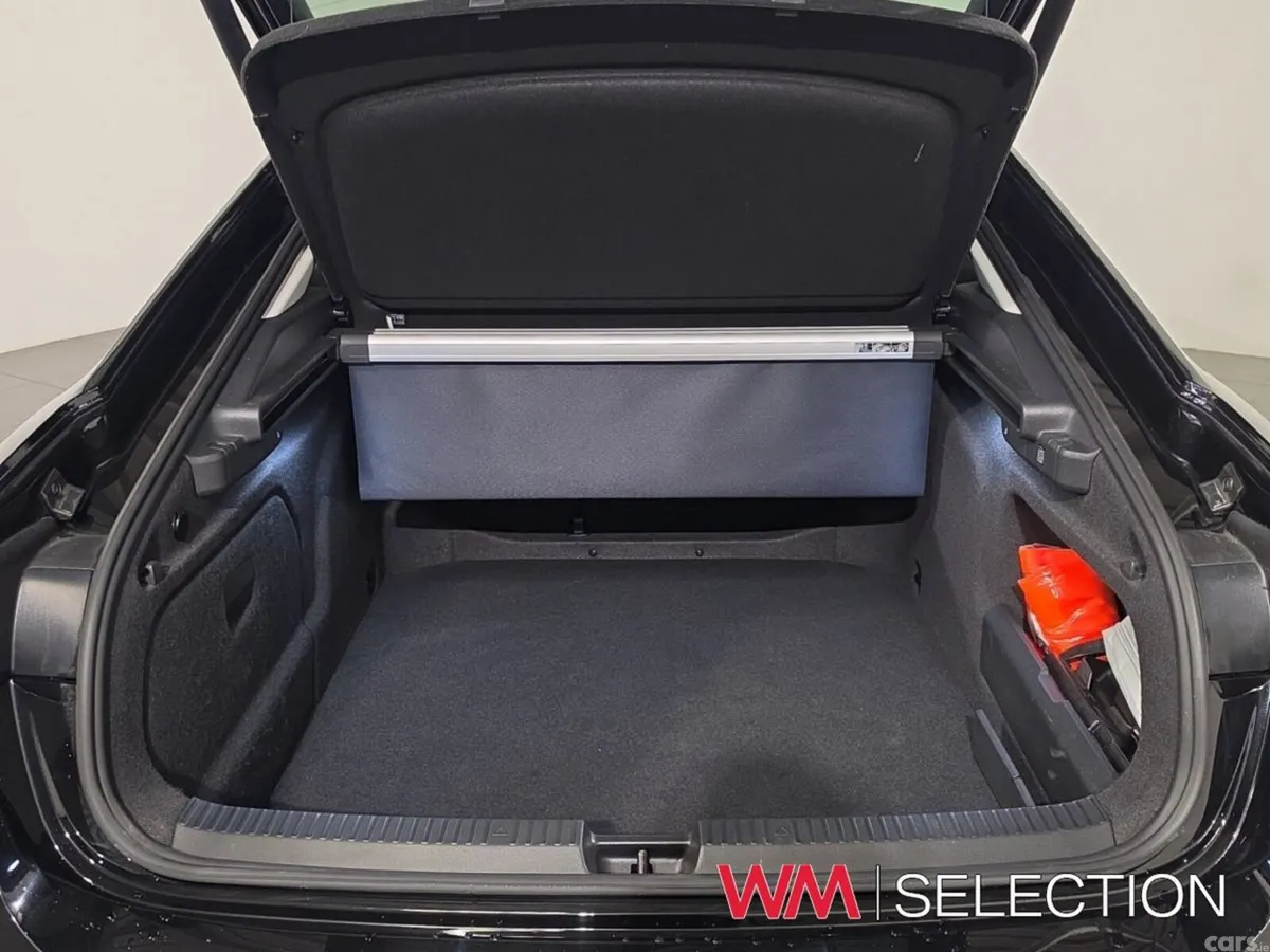 Skoda Superb Saloon, Diesel, 2025, Black