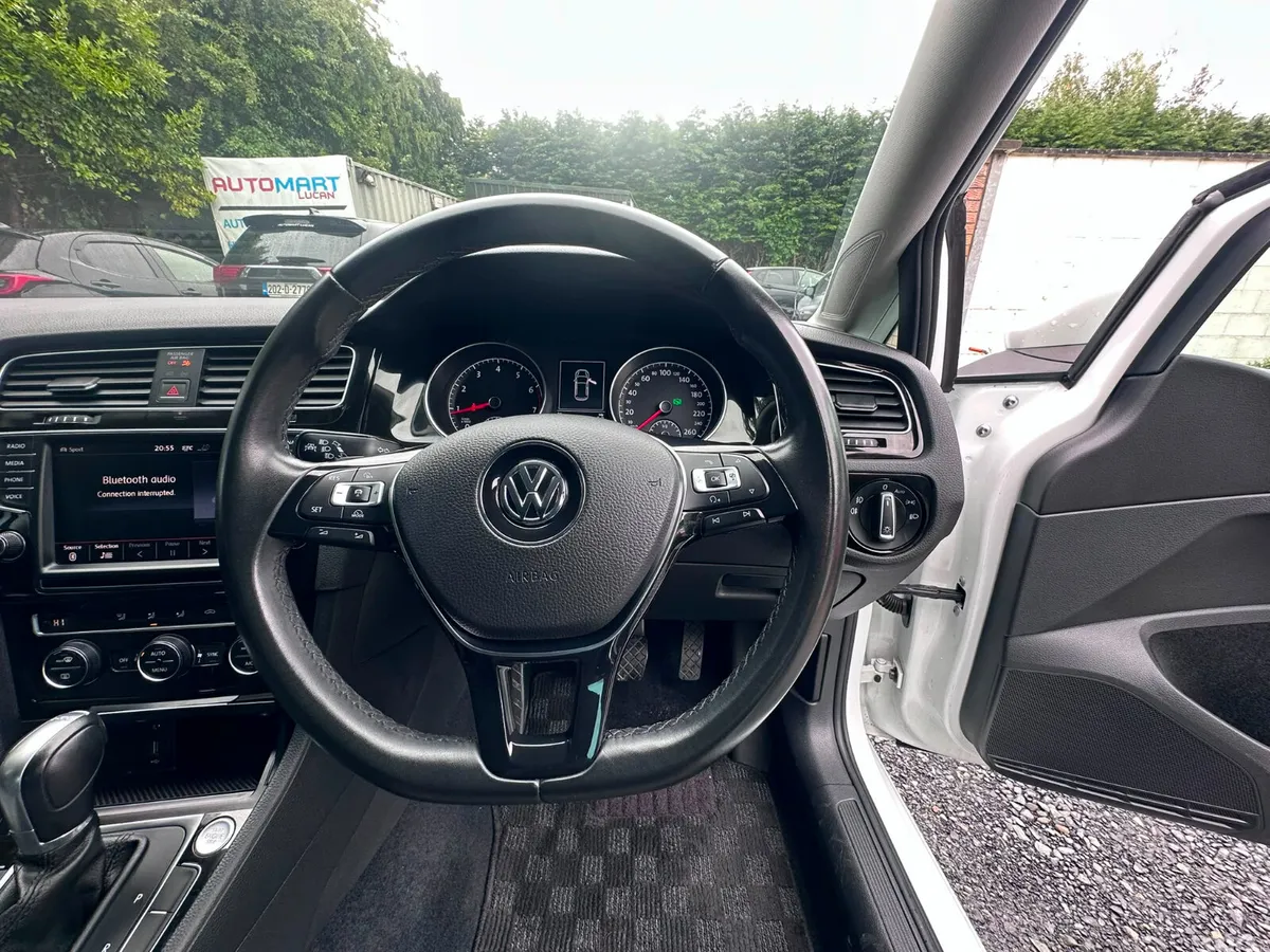 Volkswagen Golf Hatchback, Petrol, 2016, White