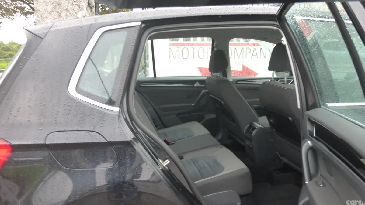 Volkswagen Golf Estate, Petrol, 2015, Black