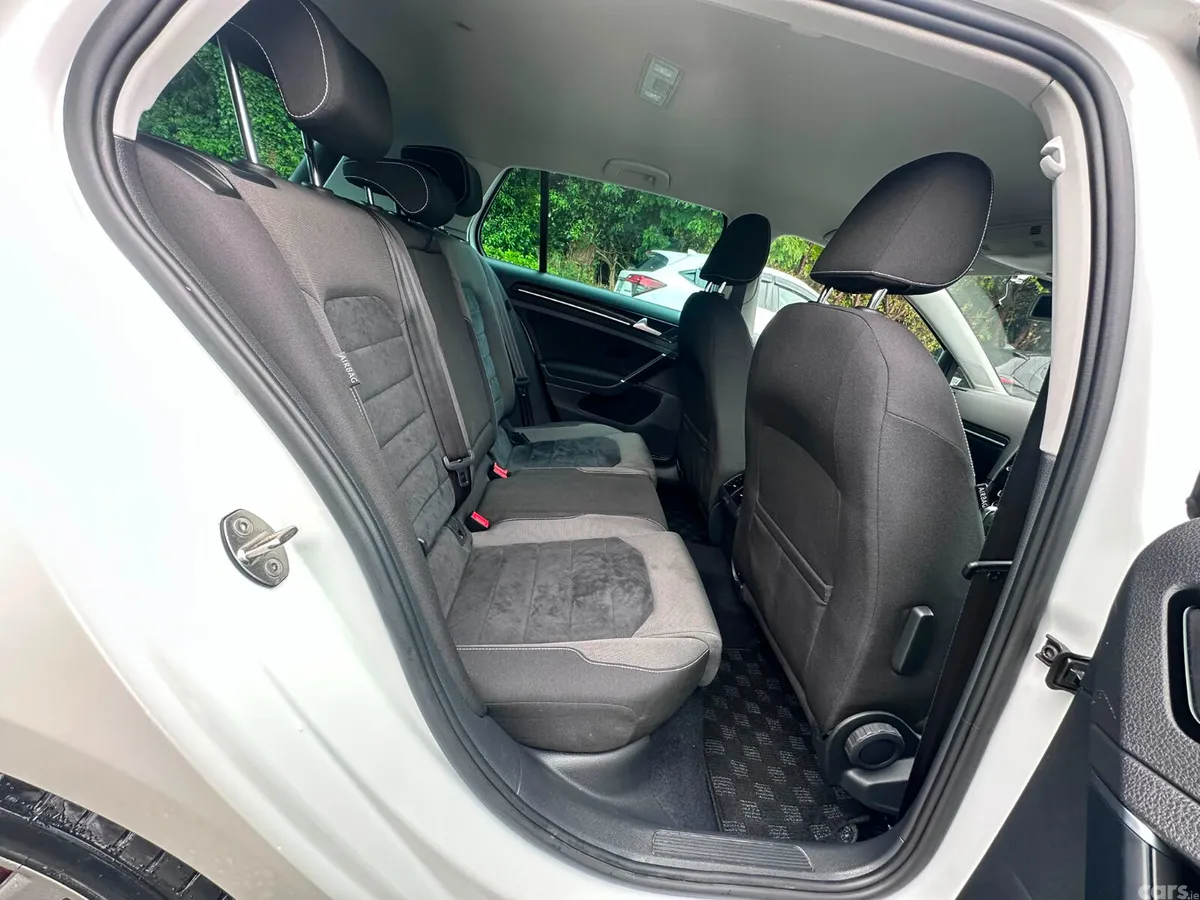 Volkswagen Golf Hatchback, Petrol, 2016, White