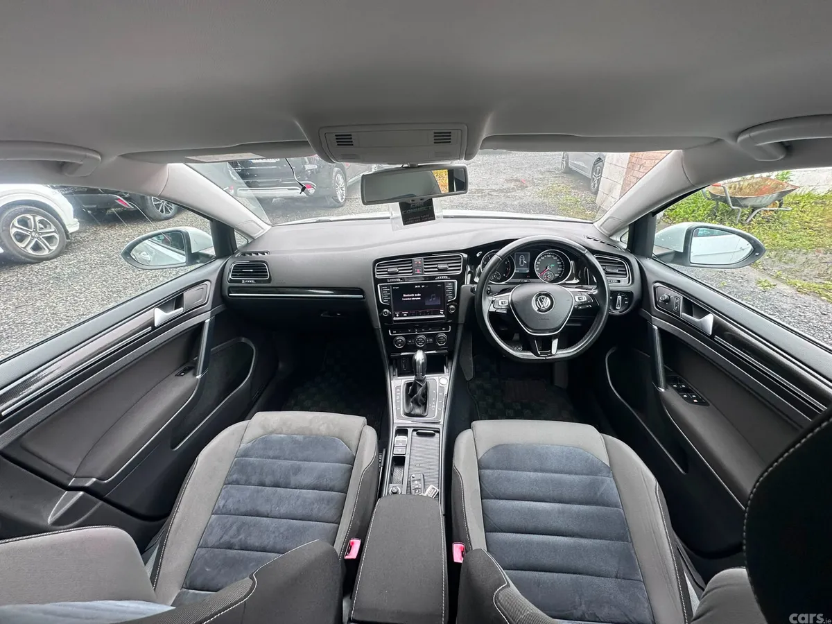 Volkswagen Golf Hatchback, Petrol, 2016, White