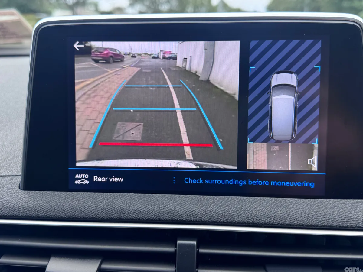 Peugeot 5008 MPV, Petrol, 2019, Grey