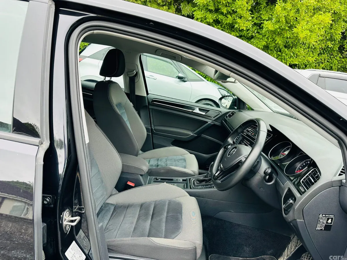 Volkswagen Golf Hatchback, Petrol, 2015, Black