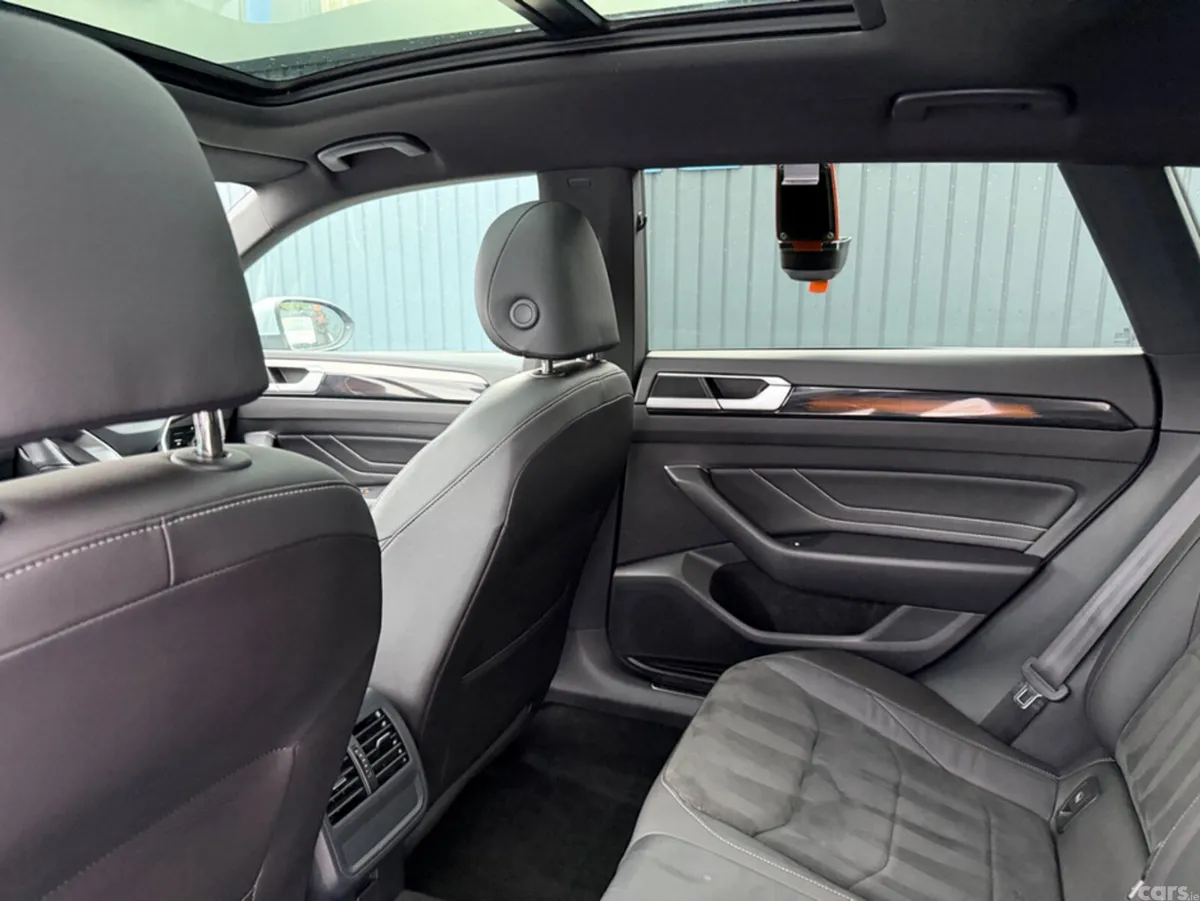 Volkswagen Arteon Estate, Petrol Hybrid, 2023, Silver