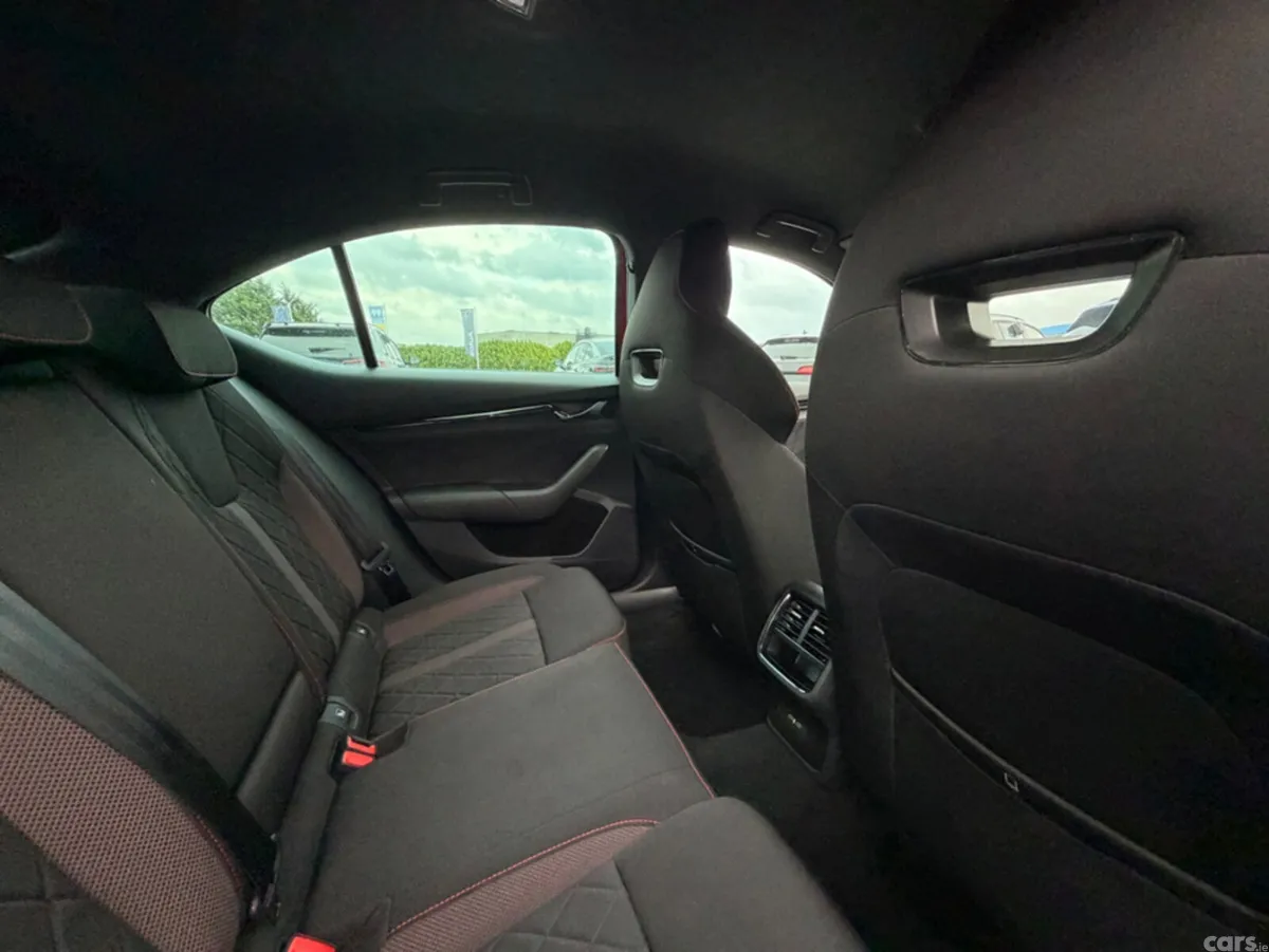 Skoda Octavia Hatchback, Petrol Hybrid, 2021, Red