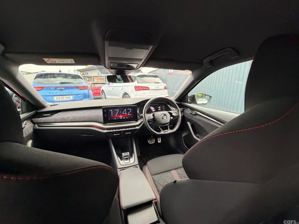 Skoda Octavia Hatchback, Petrol Hybrid, 2021, Red