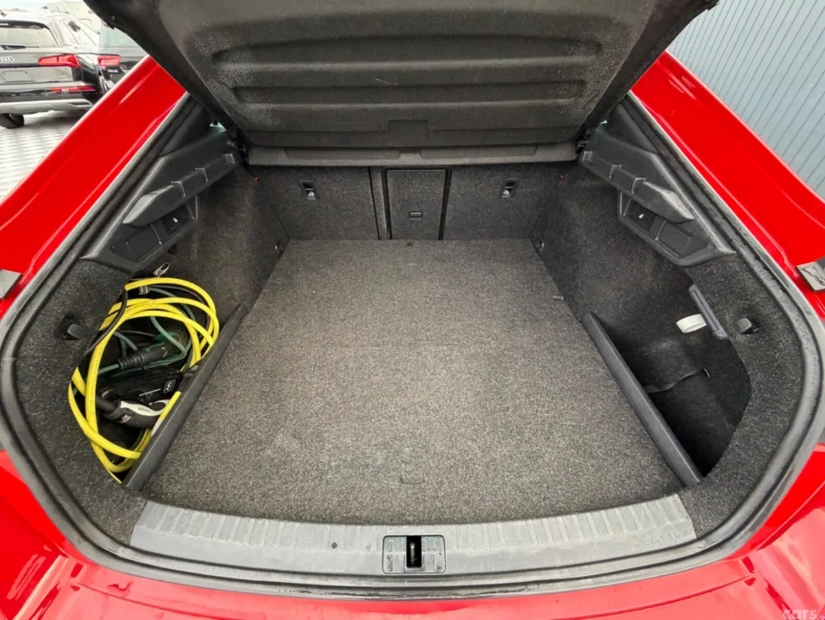 Skoda Octavia Saloon, Petrol Plug-in Hybrid, 2021, Red