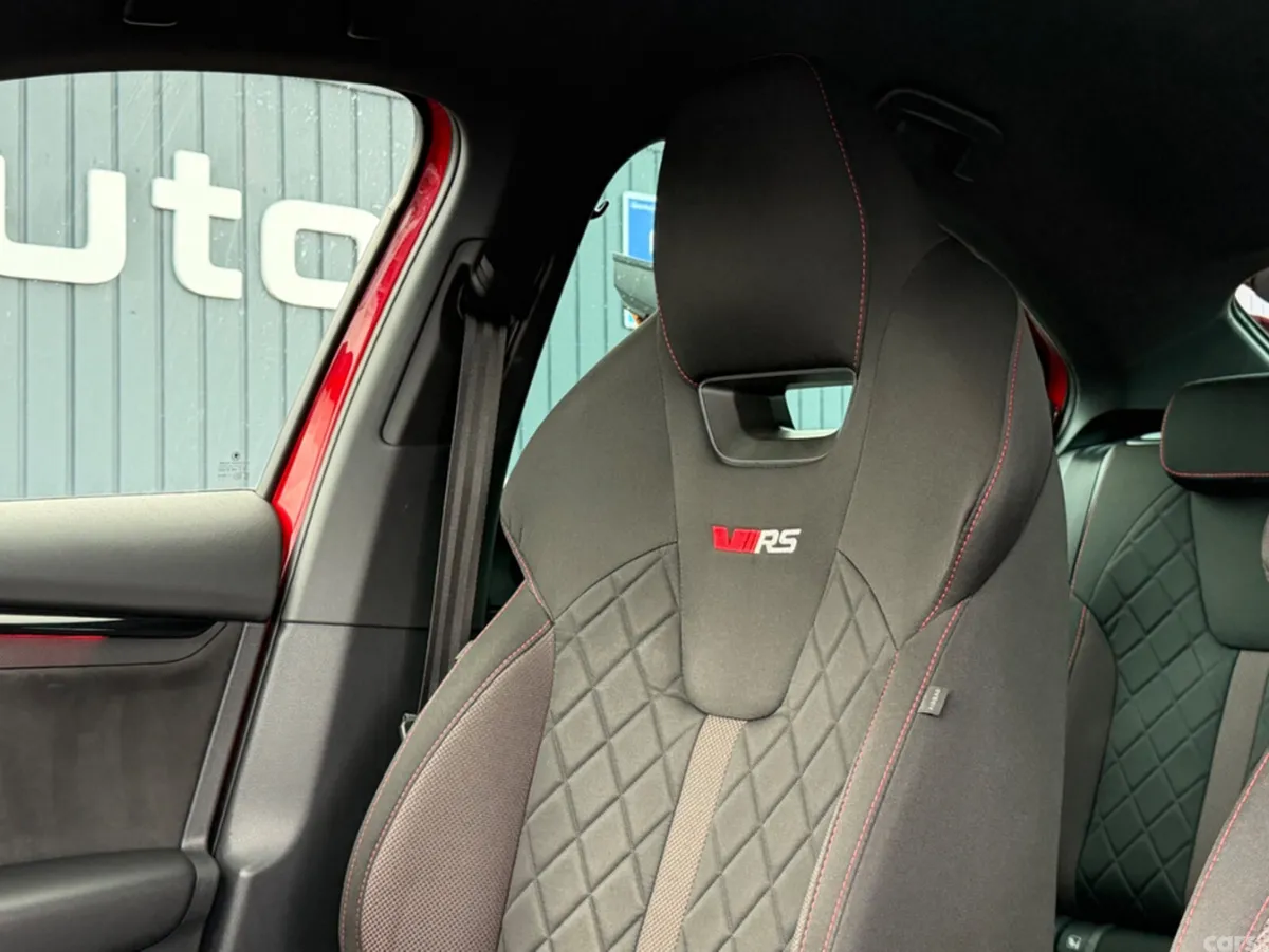 Skoda Octavia Saloon, Petrol Plug-in Hybrid, 2021, Red