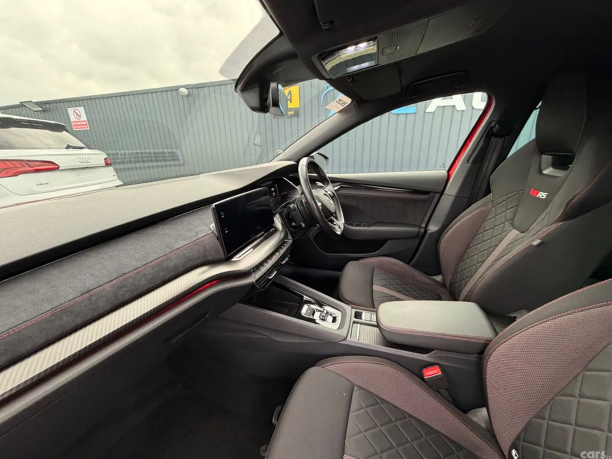Skoda Octavia Saloon, Petrol Plug-in Hybrid, 2021, Red
