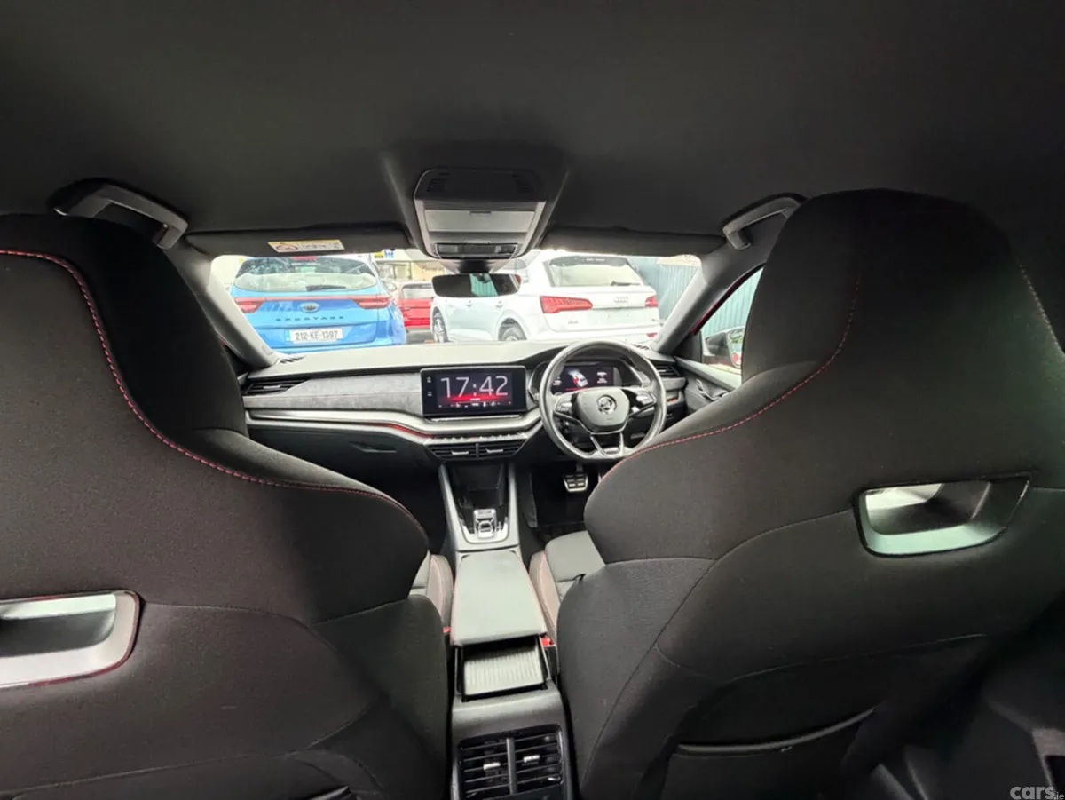 Skoda Octavia Saloon, Petrol Plug-in Hybrid, 2021, Red