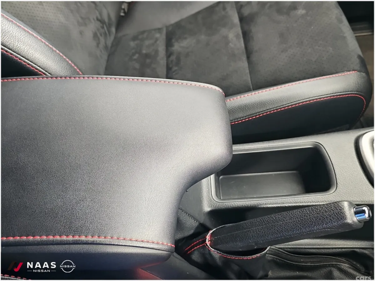 Toyota Hilux Pick Up, Diesel, 2023, Black