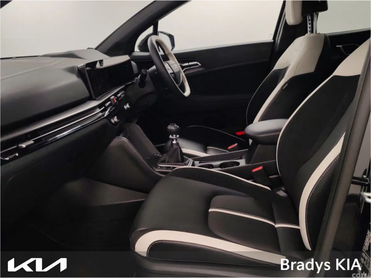 Kia Sportage MPV, Diesel Hybrid, 2026, Black