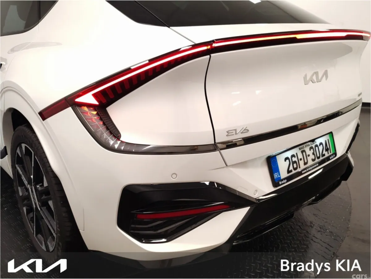 Kia EV6 MPV, Electric, 2026, White