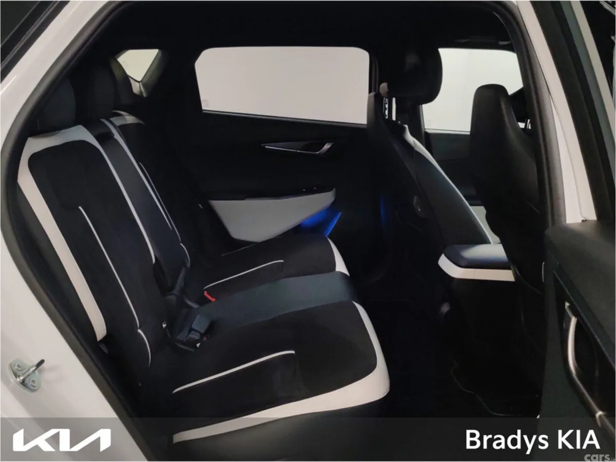Kia EV6 MPV, Electric, 2026, White